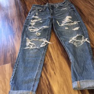 Distressed American Eagle Hi Rise Tomgirl jeans